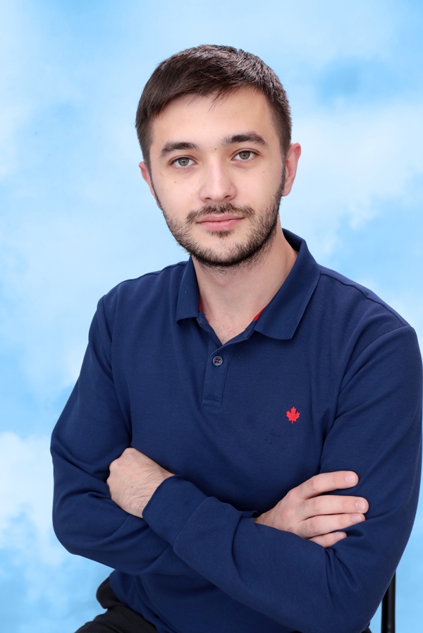 Толстиков Андрей Сергеевич.