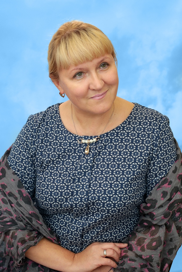 Япарова Елена Назаровна.